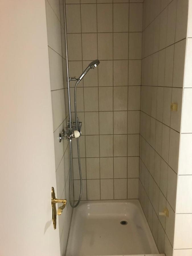 Simple Studio 36M2 In The Center Of Burgdorf Private Parking Small Bathroom المظهر الخارجي الصورة